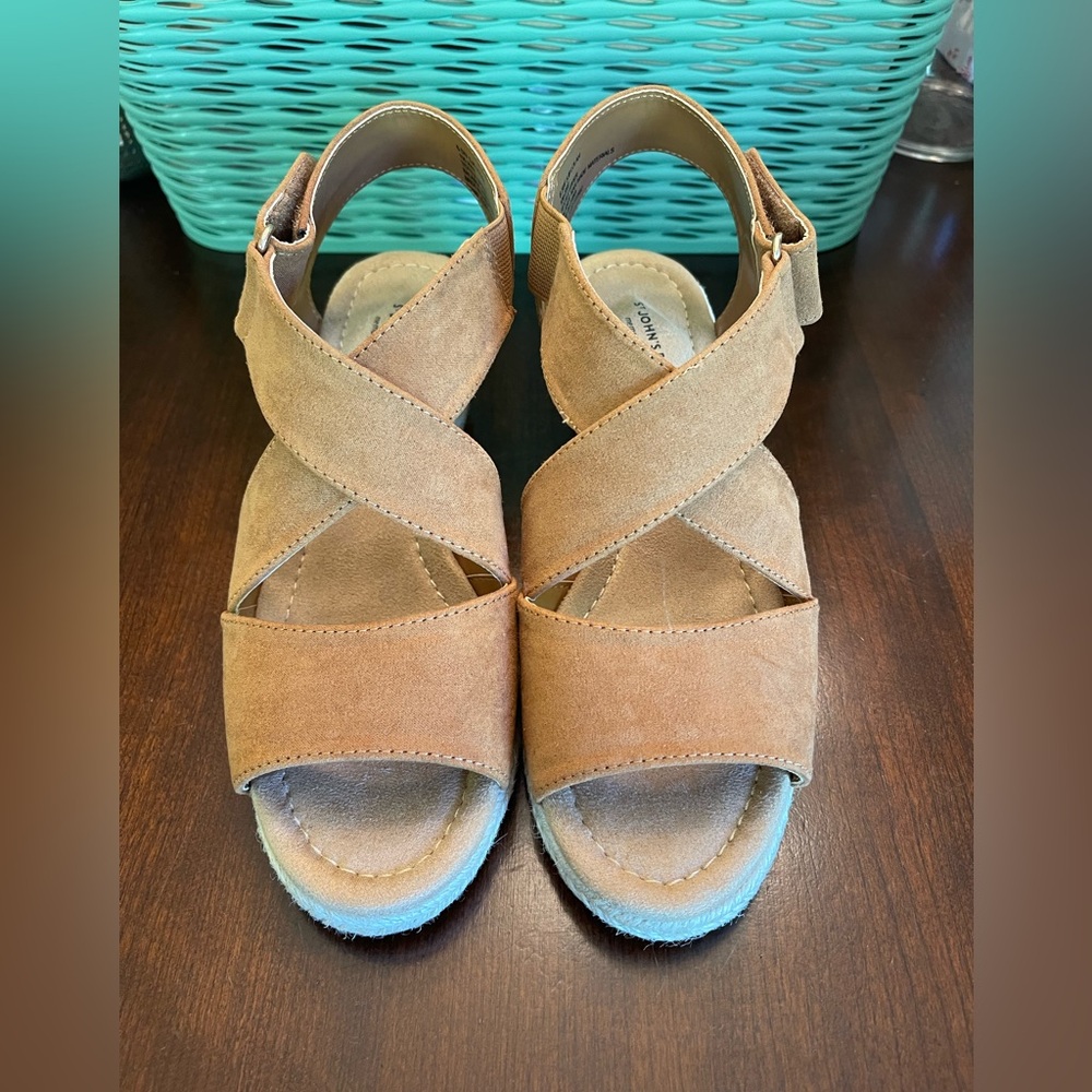 NWOT St. John's Bay Womens Lolah Wedge Sandals, Honey Ginger - SZ 6.5 WIDE - Picture 3 of 7